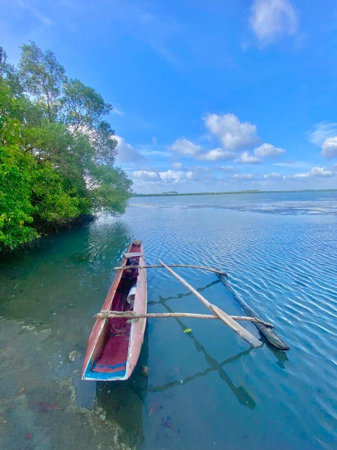Igabara Hobbit House Hotell Tangalle Eksteriør bilde