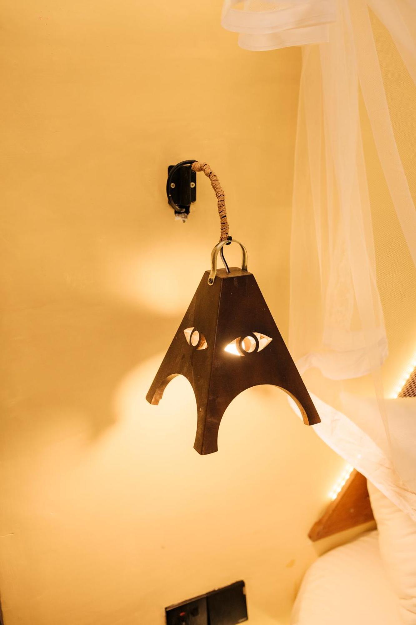 Igabara Hobbit House Hotell Tangalle Eksteriør bilde