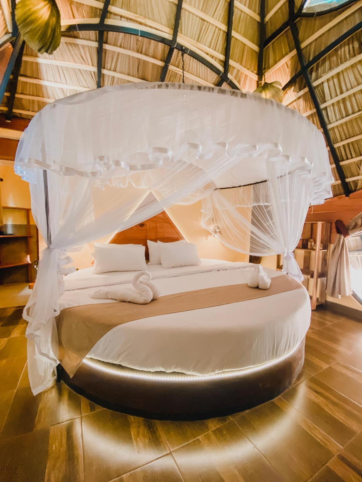 Igabara Hobbit House Hotell Tangalle Eksteriør bilde