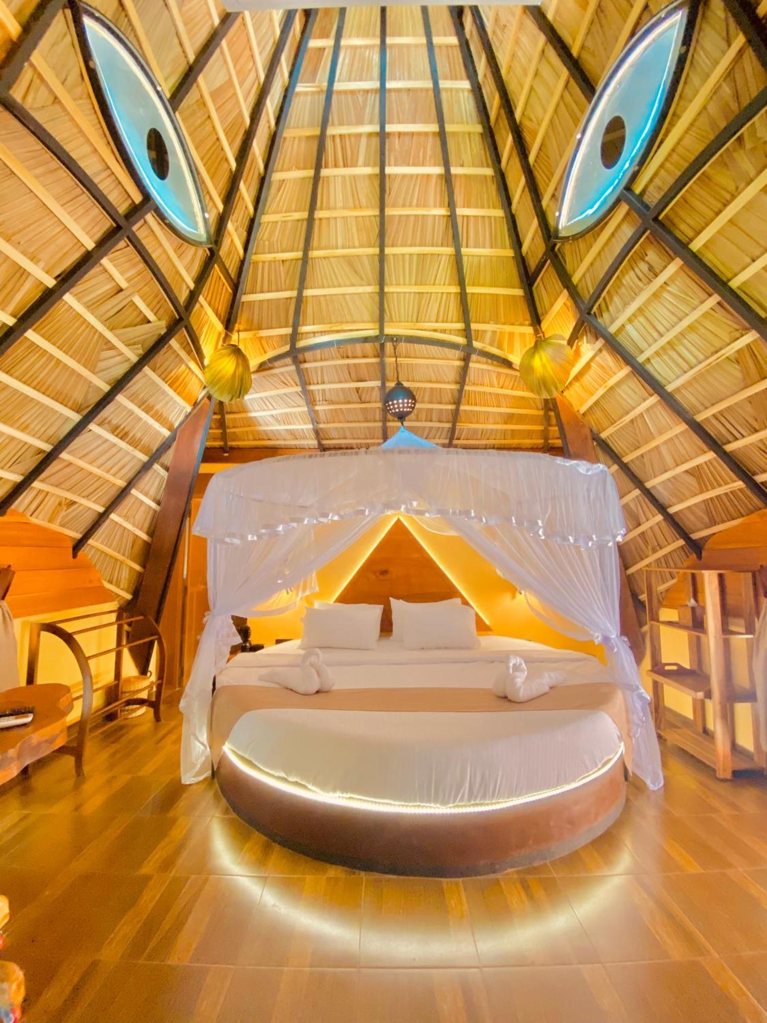 Igabara Hobbit House Hotell Tangalle Eksteriør bilde